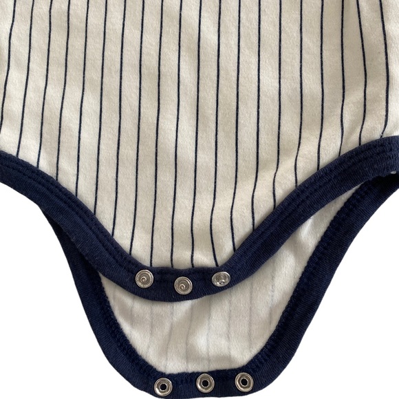 LITTLE TREASURE Onesie and FISHER PRICE  2 Piece Baseball Outfits Size: 0-6 mth - Picture 4 of 9